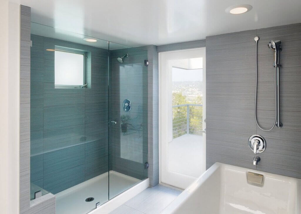 Spanndecken im Badezimmer